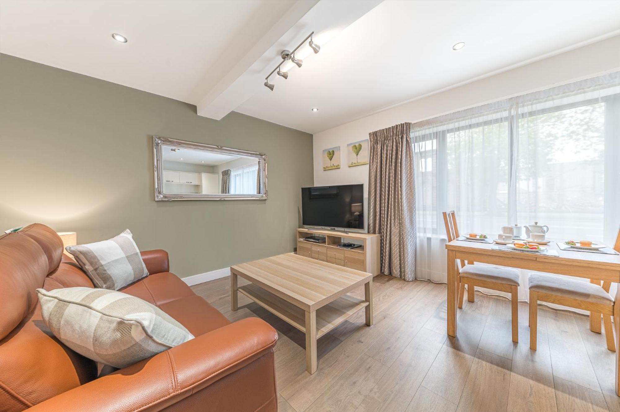Abbey Apartments Modern Aparthotel For Tourists & Professionals Barrow-in-Furness Exterior photo