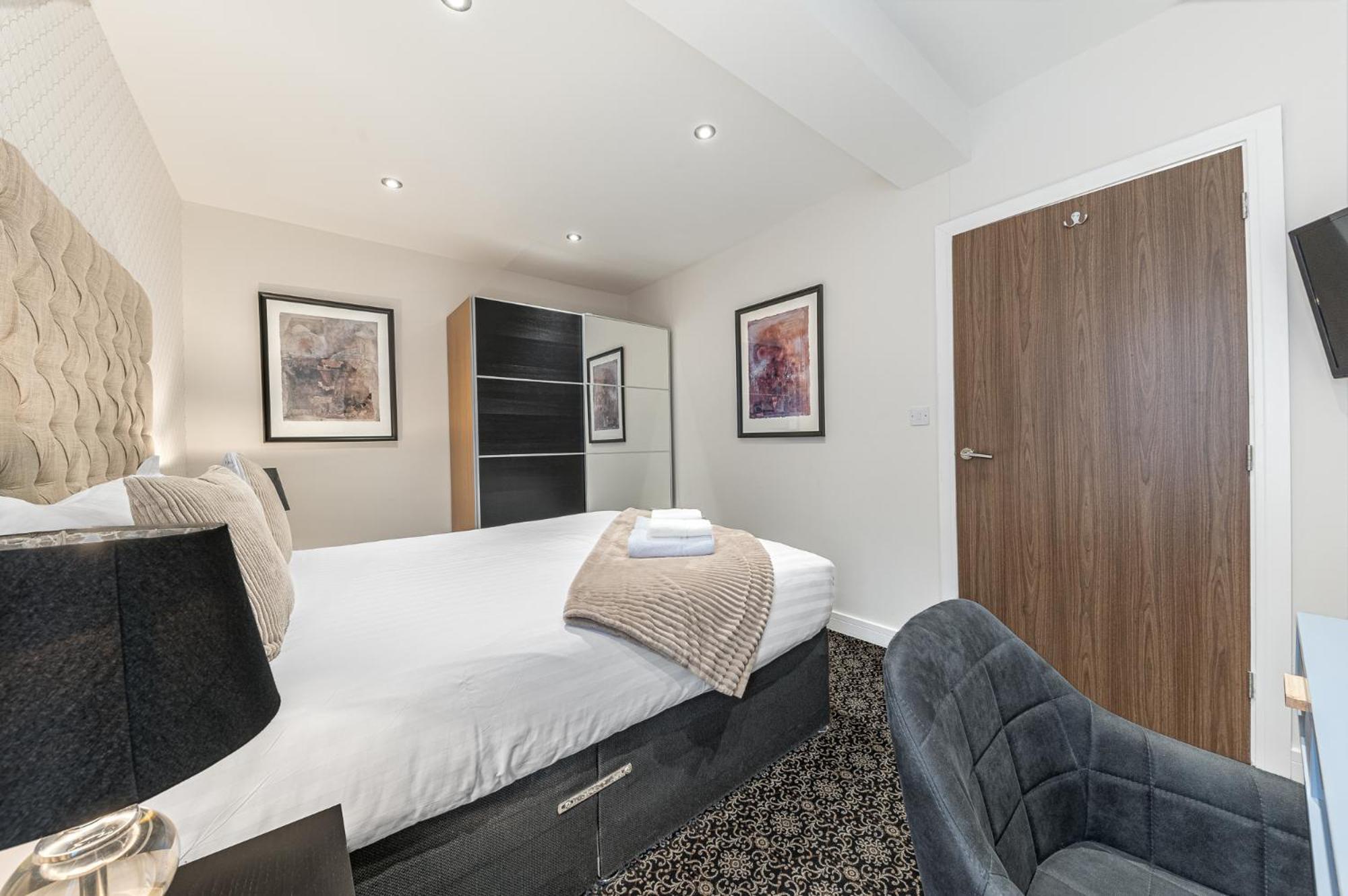 Abbey Apartments Modern Aparthotel For Tourists & Professionals Barrow-in-Furness Exterior photo