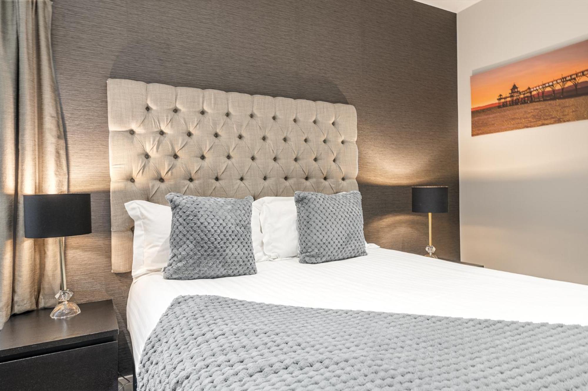 Abbey Apartments Modern Aparthotel For Tourists & Professionals Barrow-in-Furness Exterior photo
