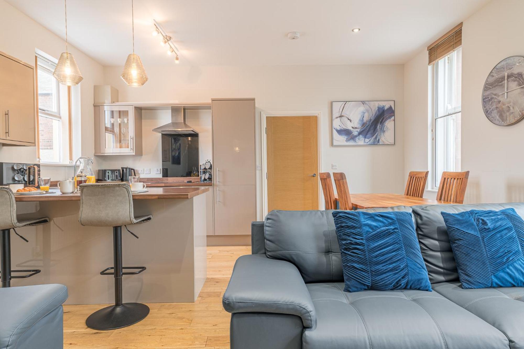 Abbey Apartments Modern Aparthotel For Tourists & Professionals Barrow-in-Furness Room photo
