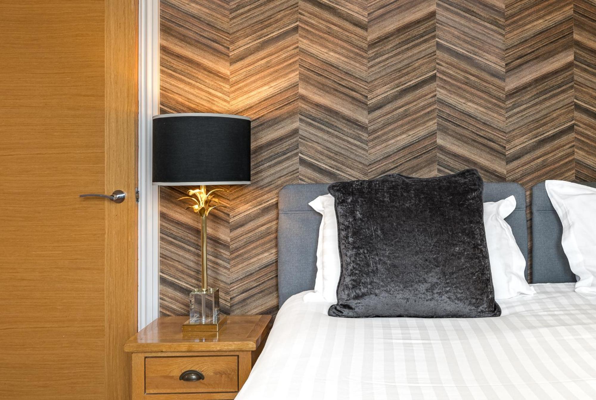 Abbey Apartments Modern Aparthotel For Tourists & Professionals Barrow-in-Furness Room photo